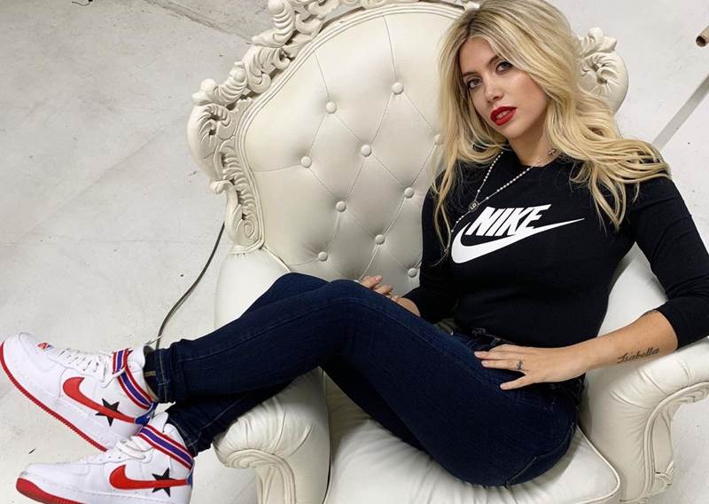 Las Impactantes Fotos De Wanda Nara Con Trajes De Ba O Ultracavados Tngoya Com Tus Noticias Goya